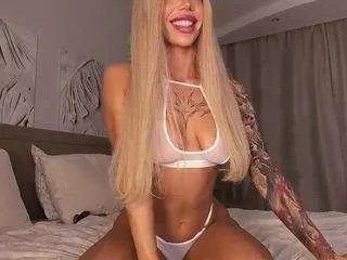 Freechat creamiebabe on CamSoda