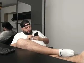 Offline dravenpeak on CamSoda