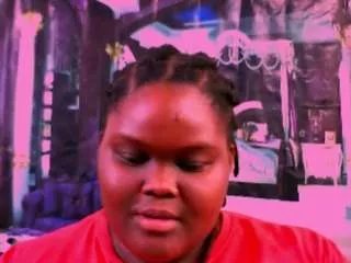 Freechat ebonyhotbuns on CamSoda