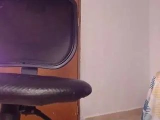 Offline edwardtrans17 on CamSoda