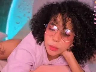 Freechat emma-nakamura on CamSoda