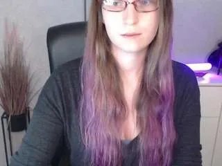 Offline emmatease94 on CamSoda