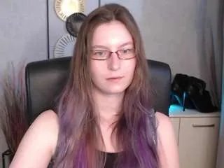 Offline emmatease94 on CamSoda