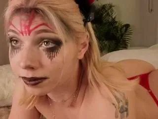 Offline erlinafulwood on CamSoda