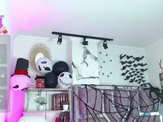 Offline eva-walker on CamSoda