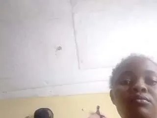 Offline freeky-mess on CamSoda