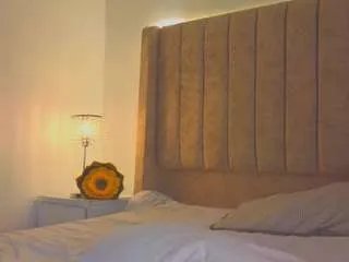 Offline ginaakemi on CamSoda