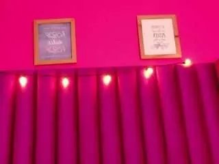 Offline hornysweetebony on CamSoda