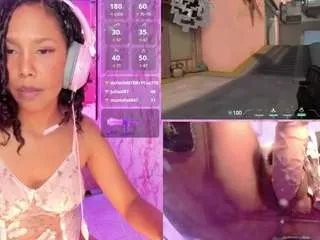 Offline hyliebloom on CamSoda