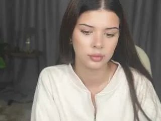 Freechat juleemaedche on CamSoda