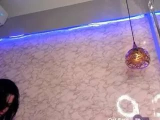 Freechat katemichaels on CamSoda