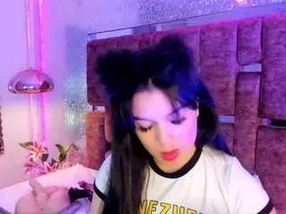 Freechat katemichaels on CamSoda