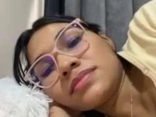 Offline katemoos on CamSoda