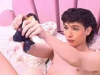 Offline kilyemonet on CamSoda