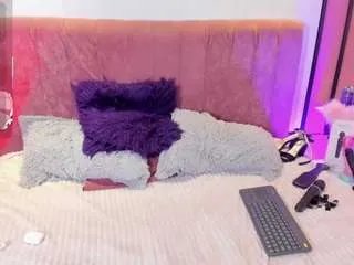 Freechat kim-sttone on CamSoda