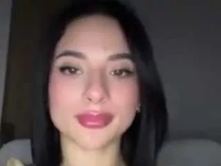 Offline kiraalopez on CamSoda