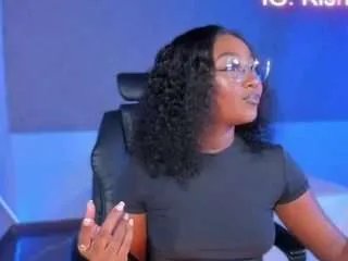 Freechat kishalove on CamSoda