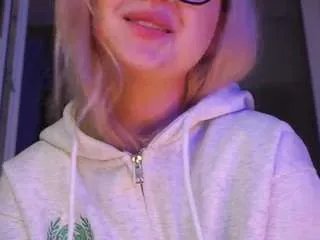 Offline kissxlis on CamSoda