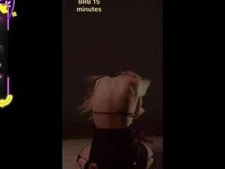 Offline kristelshow on CamSoda