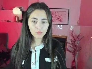 Freechat kyliemellow on CamSoda