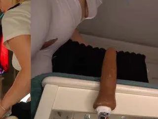 Freechat kyliesweet1 on CamSoda