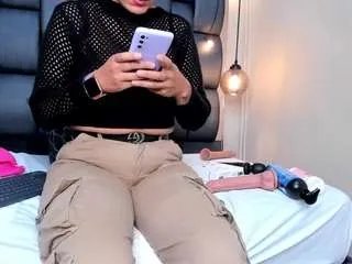 Offline lady-30 on CamSoda