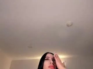 Freechat leahlombardi on CamSoda