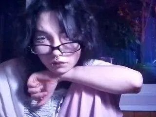 Offline lilarobidoux on CamSoda