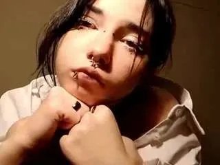 Offline lilarobidoux on CamSoda