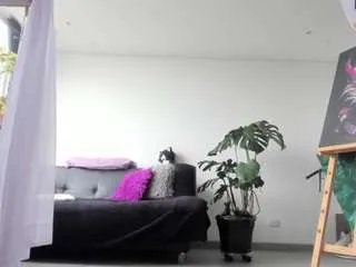 Offline luna-dubois on CamSoda