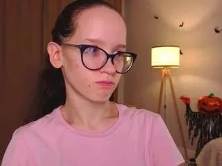 Offline lynettebails on CamSoda