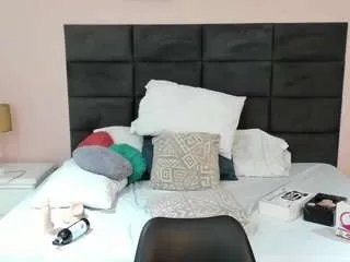 Offline madisonjenner on CamSoda