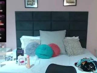 Offline madisonjenner on CamSoda