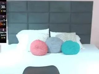 Offline madisonjenner on CamSoda