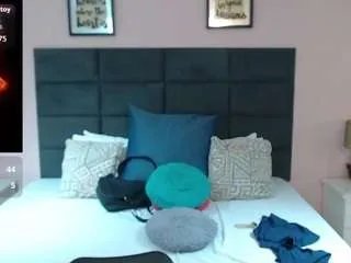 Offline madisonjenner on CamSoda