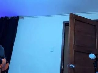 Offline mariapaulareal on CamSoda