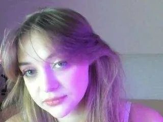 Freechat may-flowere on CamSoda