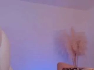 Offline mia-rousse11 on CamSoda