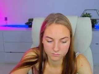 Freechat milaaaddam on CamSoda