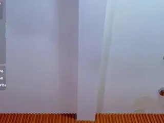 Offline miss-dinah on CamSoda