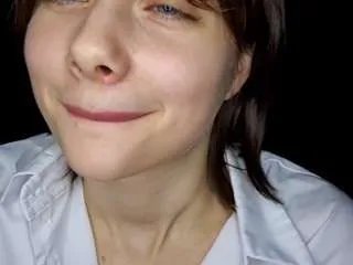 Freechat monserrategreubel on CamSoda