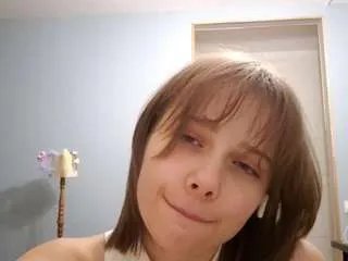 Freechat monserrategreubel on CamSoda