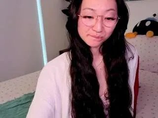 Freechat mysweetsofie on CamSoda