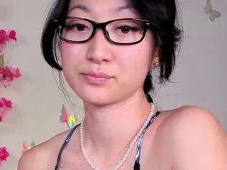 Freechat mysweetsofie on CamSoda