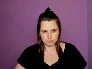 Freechat naomi2life on CamSoda