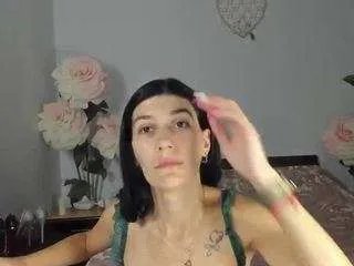 Freechat naughtycassie69 on CamSoda