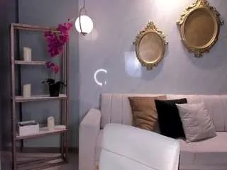 Offline niaholland on CamSoda