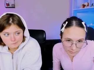 Offline nikol-kitt on CamSoda