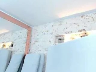 Freechat penelope-russo on CamSoda