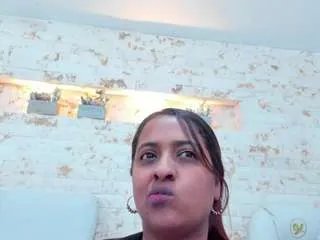 Freechat penelope-russo on CamSoda